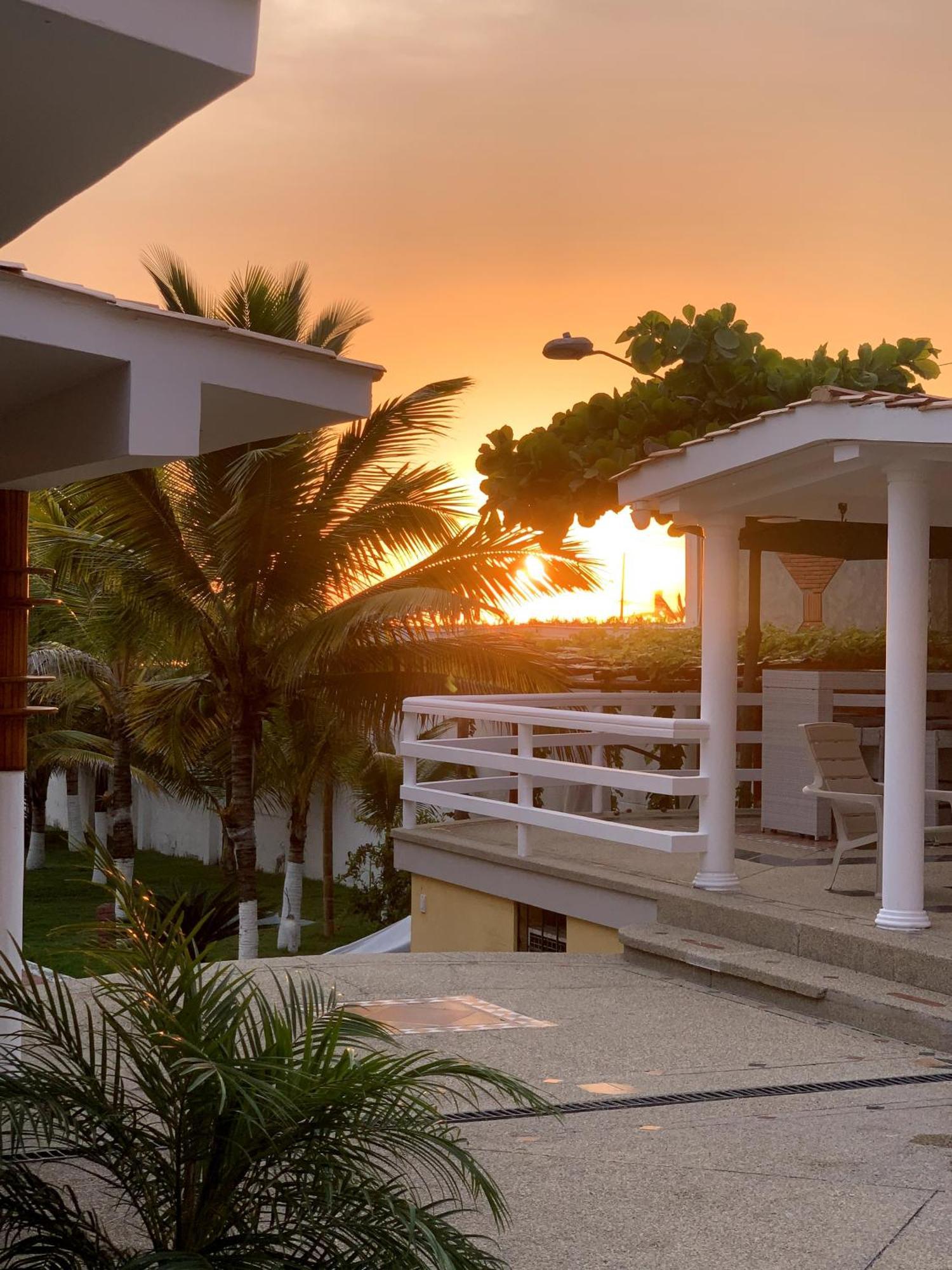 Hotel La Mar Плайяс Экстерьер фото